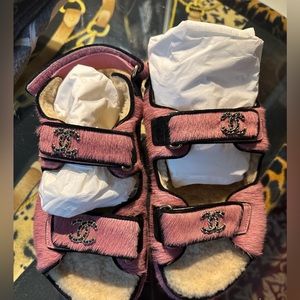 chanel women’s sandals size 37